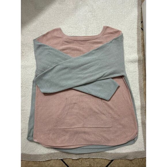 Barefoot dreams cozy front pockets long sleeve pull over size XL - Picture 3 of 4